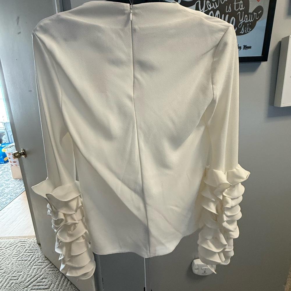 H&M Cream Ruffle Sleeve Blouse - Picture 7 of 12